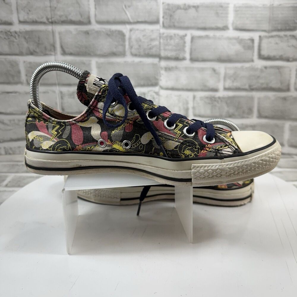 Converse All Star Chuck Taylor Graffiti Music Theme Low Top Canvas Women's 9 - Picture 3 of 13